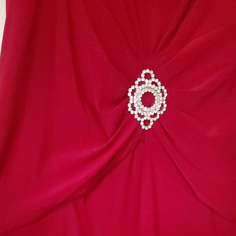 Patra That Red Dress - Picture 8 of 10